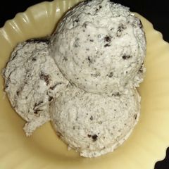 A picture of Icecream #5orlessingredientsrecipecontest #4weekschallenge.