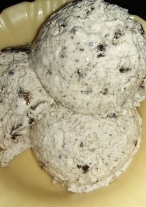 A picture of Icecream #5orlessingredientsrecipecontest #4weekschallenge.