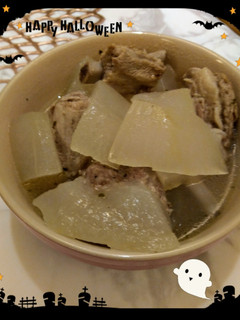 被吃肉啃骨的呆瓜-冬瓜燉排骨(低醣生酮餐)(簡單料理)(家常燉肉) 的食譜成品照片