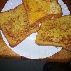 A picture of French Toast.