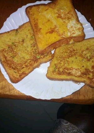 A picture of French Toast.