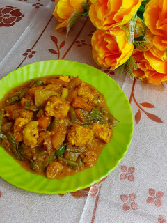 মিক্সড ভেজ (mixed veg recipe in Bengali) রেসিপির প্রধান ছবি