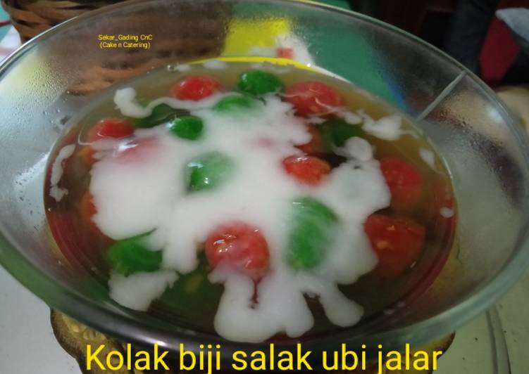 Kolak biji salak ubi jalar