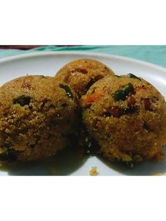 கேரளா ஸ்டைல் ரவா உப்புமா செய்முறை முக்கிய புகைப்படம்