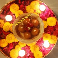 A picture of Kesar Gulab Jamun (With homemade premix).