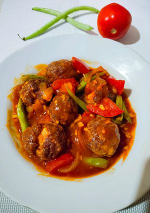 Foto resep Bola Daging Sapi isi telur puyuh,bumbu 🍅