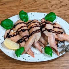 A picture of ★ Mozzarella Chicken wings★.