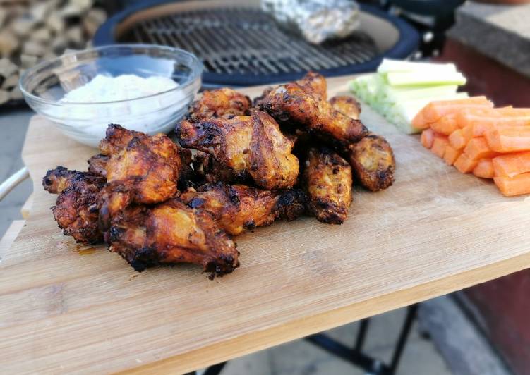 Game day BBQ wings with creamy Gorgonzola dipping sauce π