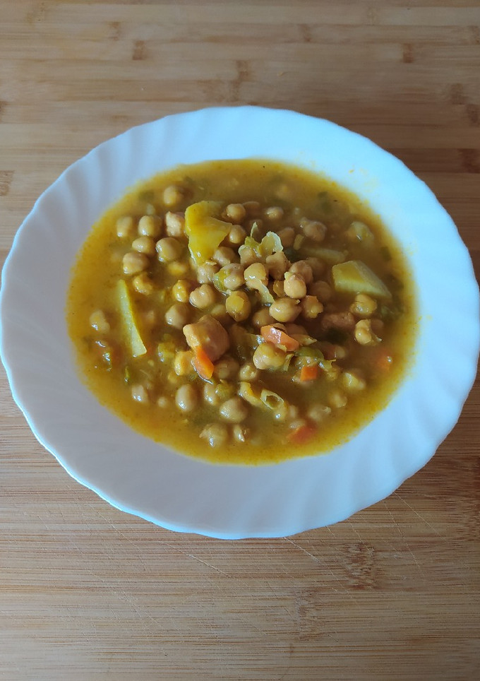 Una foto de Garbanzos con verduras