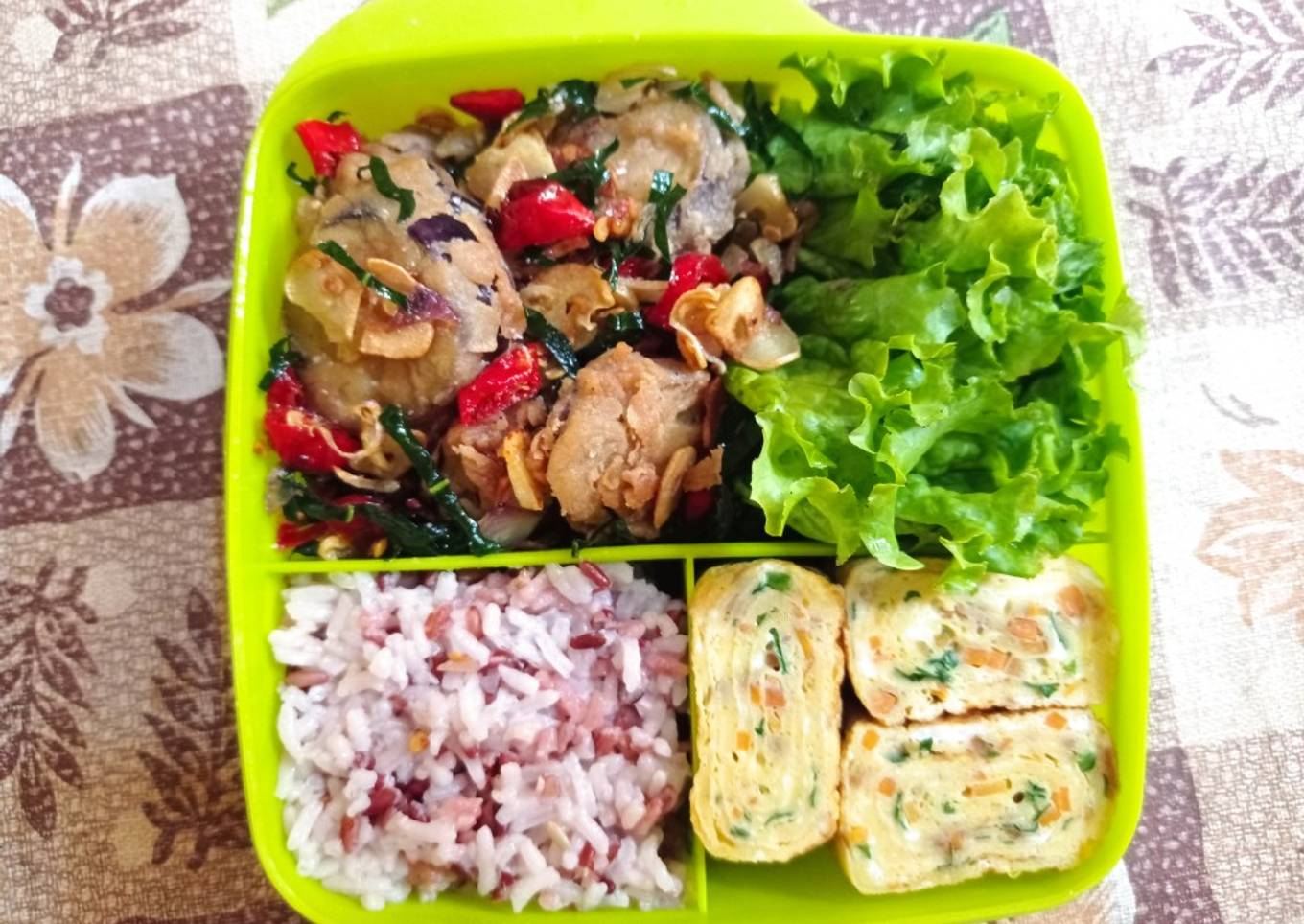 Bekal Sederhana (Terong cabe garam & telur gulung)
