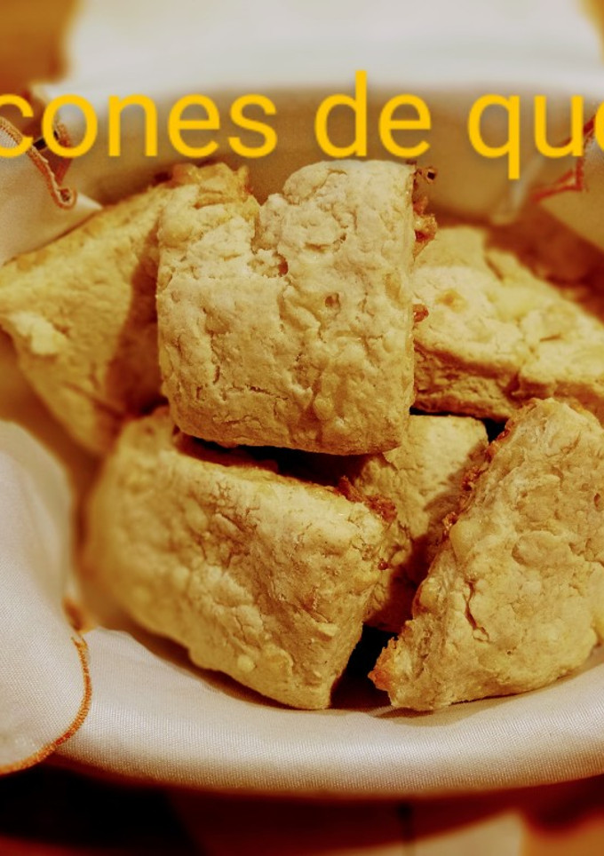 Una foto de Scones de queso 🧀