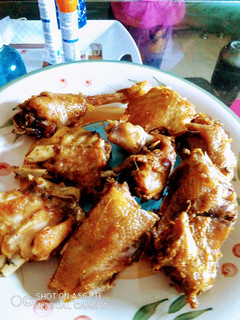 A picture of Onion Fried Chicken and Turkey.
