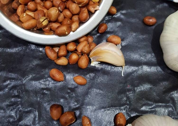 Kacang Tanah Goreng Bawang Putih