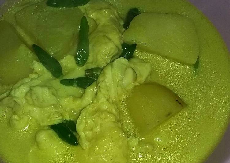 Resep Gulai kuning telur&amp;kentang yang Lezat Sekali