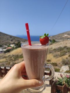 Φωτογραφία της συνταγής 🍓Πρωτεϊνικό "milkshake" με γεύση σοκολάτα - φράουλα 🍓