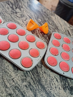A picture of Pinky mixed fruit Cupcakes.