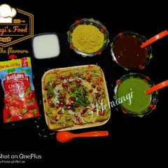 A picture of Hyderabadi Aloo Toast Chat.