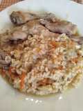 Conejo con arroz