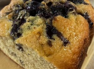 Una foto de Budín de arándanos y limón sin TACC en panificadora/horno de pan
