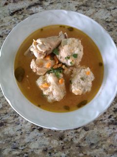 Una foto de Albóndigas de pollo con masa