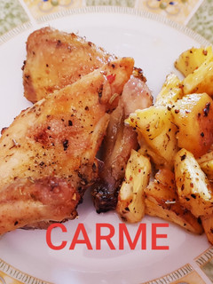 Una foto de Picantón asado con piña