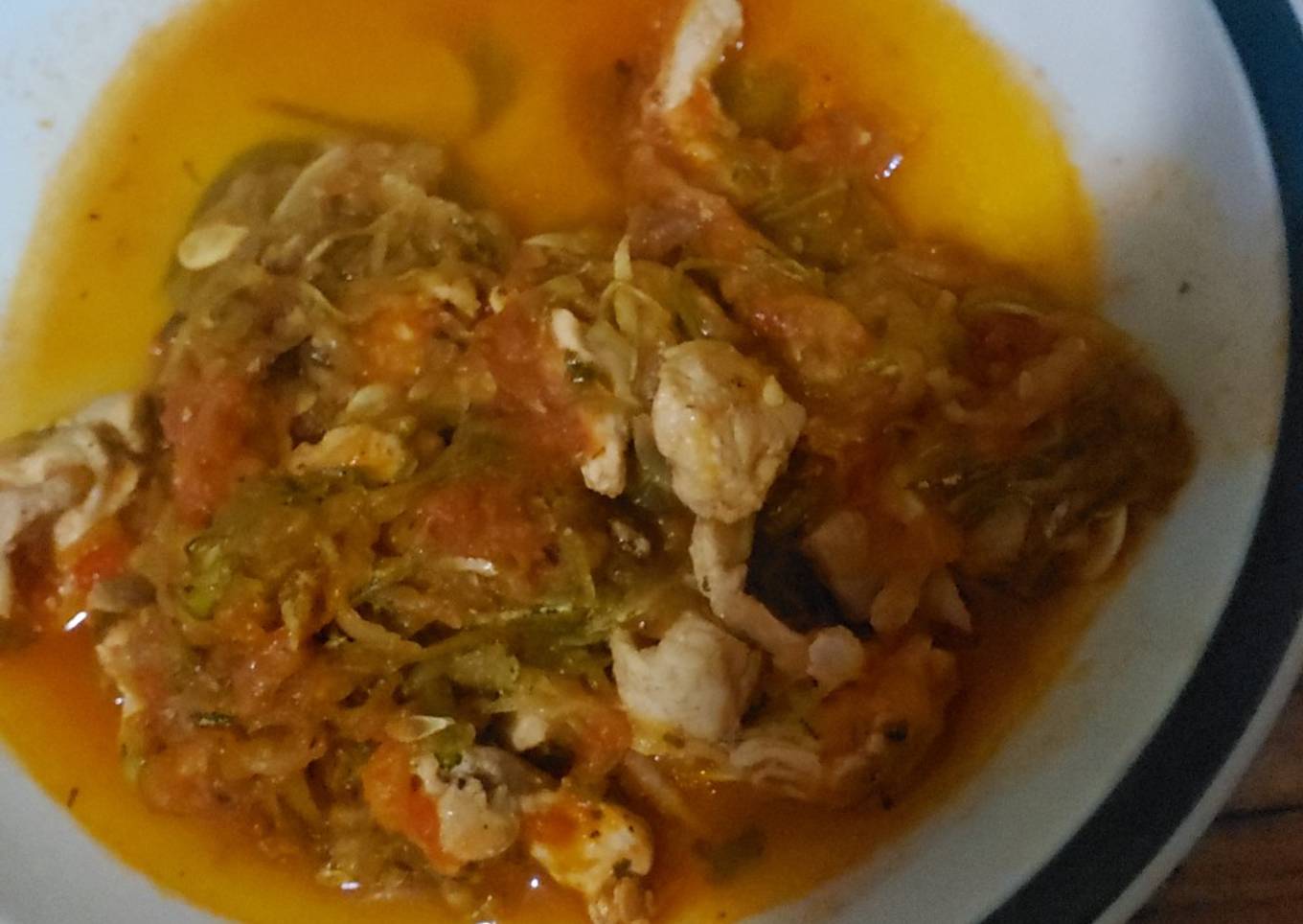 Fideos de zucchini con pollo o cerdo