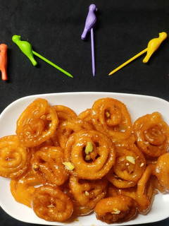 જલેબી (ઇન્સ્ટન્ટ જલેબી) રેસીપી મુખ્ય ફોટો