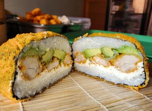 Una foto de Sushi Burger