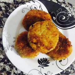 A picture of Loaded fried Mashed Potato.