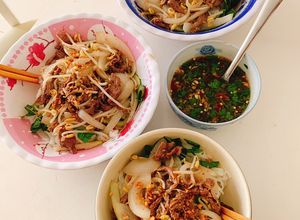 Hình của món Bún xào bò.