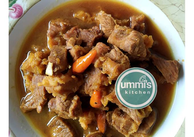 Semur daging sederhana