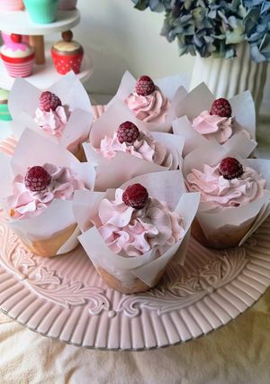 Una foto de Cupcakes de frambuesa sin gluten