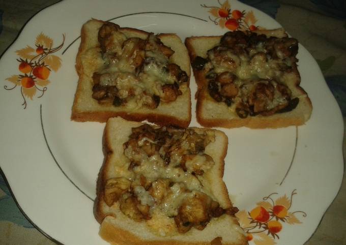 Open face chicken sandwich