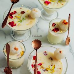 A picture of Lychee kheer.