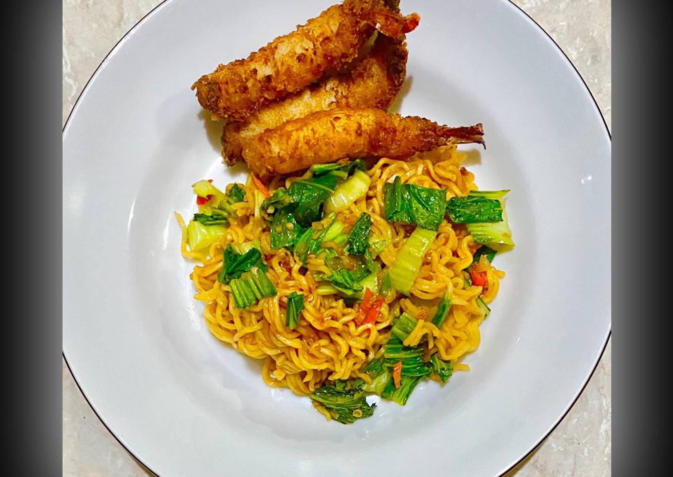 Indomie Goreng Spesial plus Ebi Furai