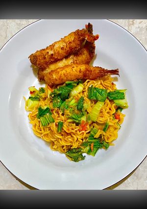 Foto resep Indomie Goreng Spesial plus Ebi Furai