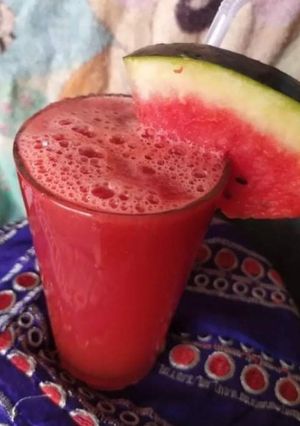 A picture of Water melon juice.