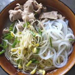 A picture of Noodle in Soup.
