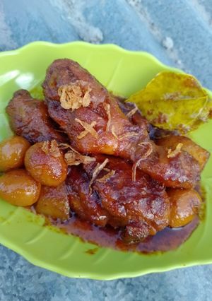 Foto resep Semur Ayam Telur Kentang
