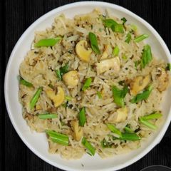 A picture of Mushroom fried rice.