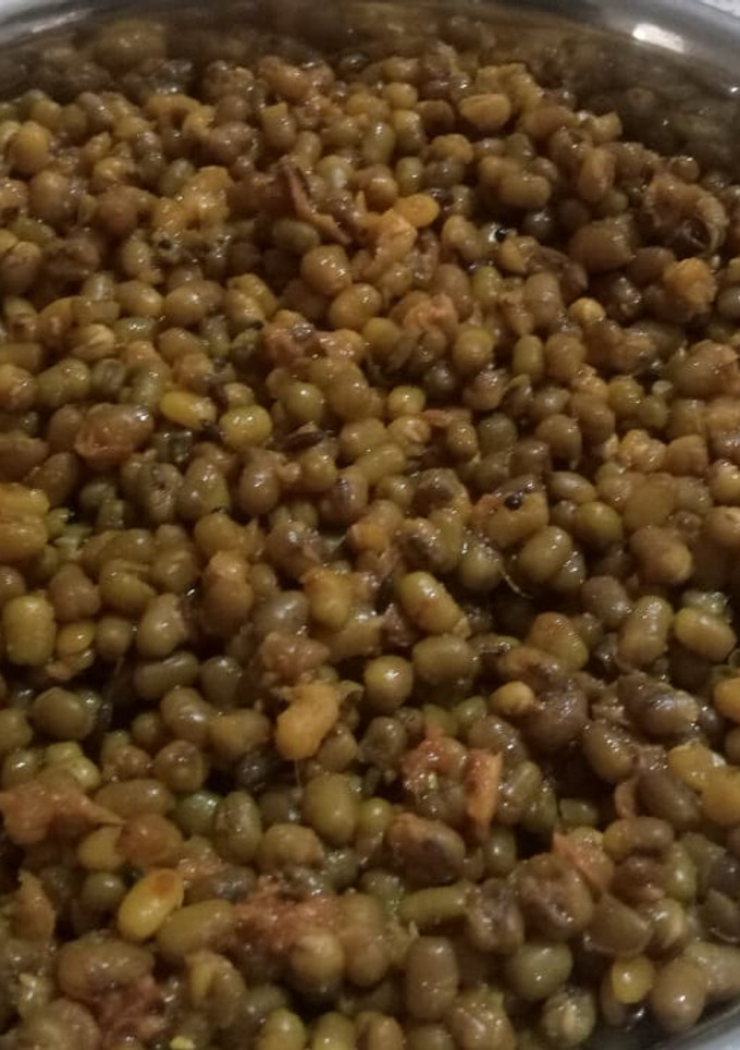 સિમ્પલ ટેસ્ટી છૂટા મગ રેસીપી મુખ્ય ફોટો