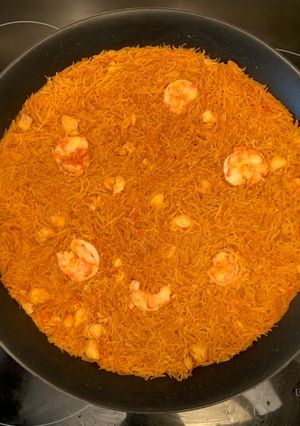 Una foto de Fideuá con Gambón y Bacalao