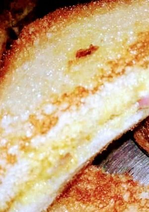 मलाई टोस्ट (Malai toast recipe in hindi) रेसिपी मुख्य फोटो