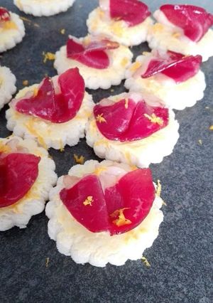 Une photo de Toasts de magret de canard fumé au beurre d'orange