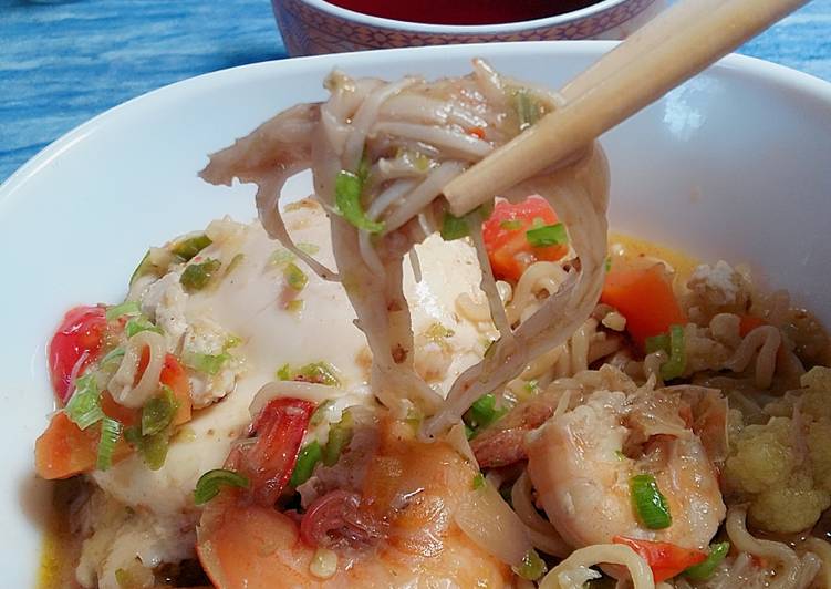 Resep Spicy Noodle With Enoki and Shrimp Anti Gagal