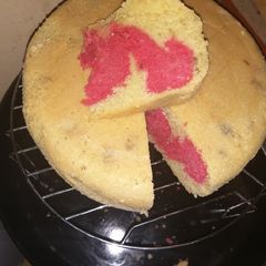 A picture of Lemon raspberry cake #weeklychallenge.