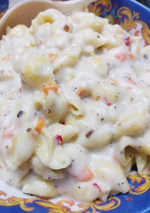হোয়াইট সস পাস্তা(white sauce pasta recipe in Bengali) রেসিপির প্রধান ছবি