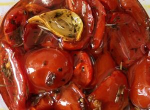 Una foto de Tomates cherry confitados