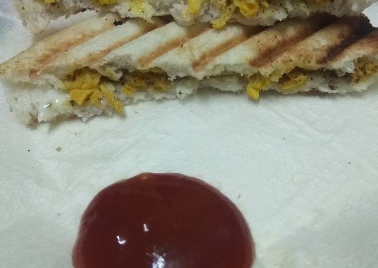 Recipe of Yummy Chicken grilled sandwich