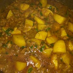 A picture of Alo Qeema.